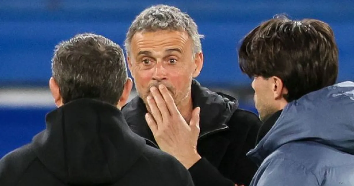 Lens blocca il rinvio del PSG: scontro sulla gestione calendari prima del Liverpool