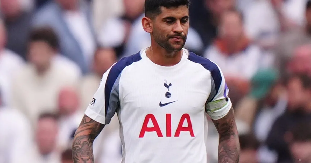 Romero: «Darò il 200% nelle ultime sette finali». Il Tottenham affonda in casa con Forest