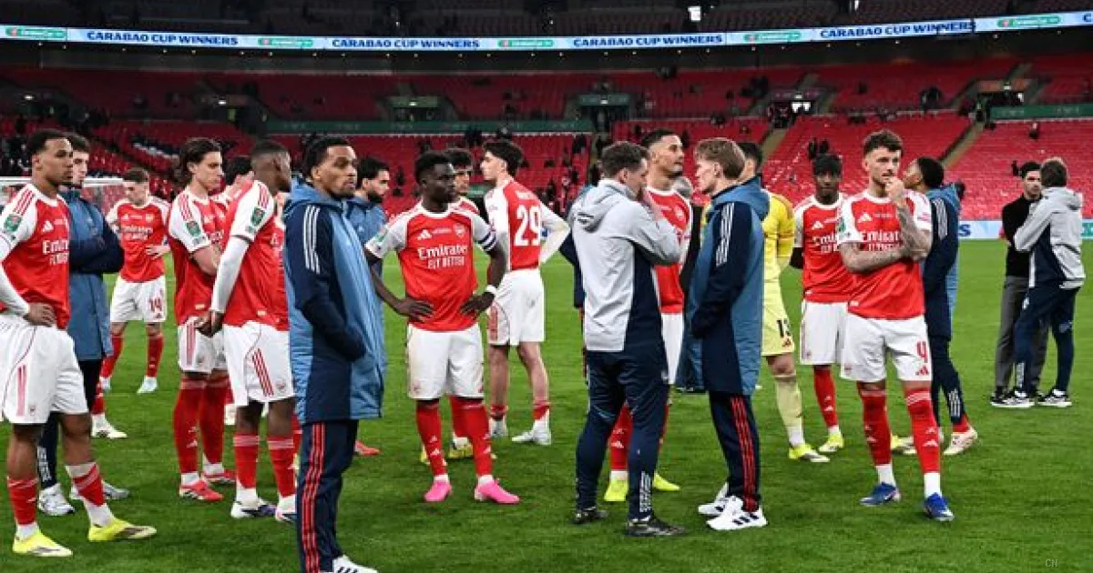 Owen: l'Arsenal vincerà lo scudetto, non credete alle voci sui 'bottler'