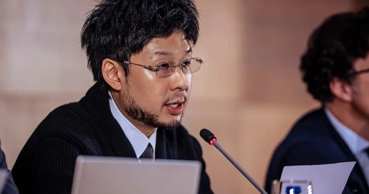 Kiat Lim torna a Valencia dopo un anno: il presidente approfitta della sosta
