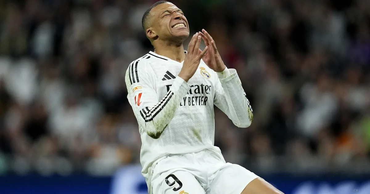 Mbappé stoppa i rumors: «Il mio ginocchio sta bene, hanno detto cose false»