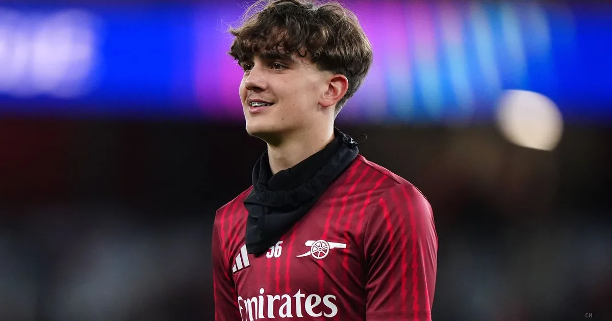 Dowman, la stella dell'Arsenal può aspettare: Carsley frena sulla fretta