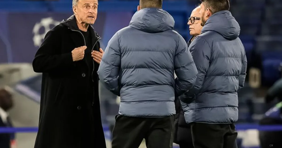 PSG-Lens, scontro sulla data: il club parigino chiede il rinvio, ma gli avversari reagiscono duramente