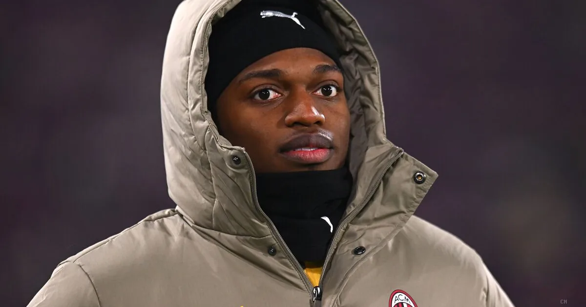 Leao smentisce lo scontro con Allegri a Milanello: la difesa sui social