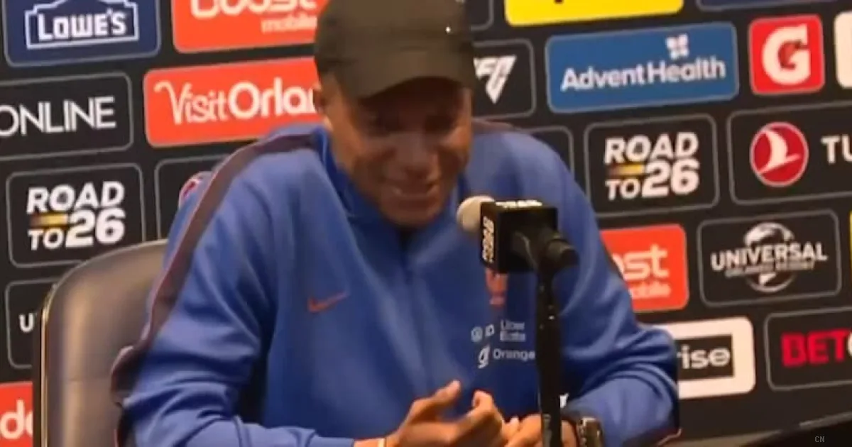 Mbappé smentisce le voci sul ginocchio: "Non è vera questa fake news"