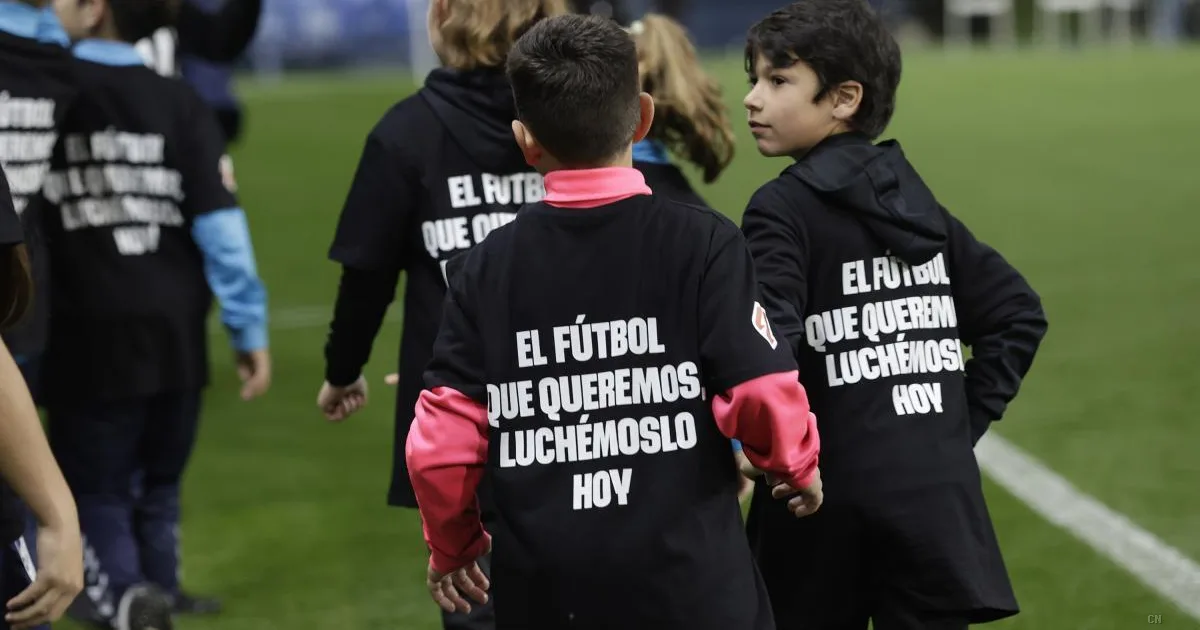 La Liga contro l'odio: il 9 aprile dibattito con istituzioni e club catalani