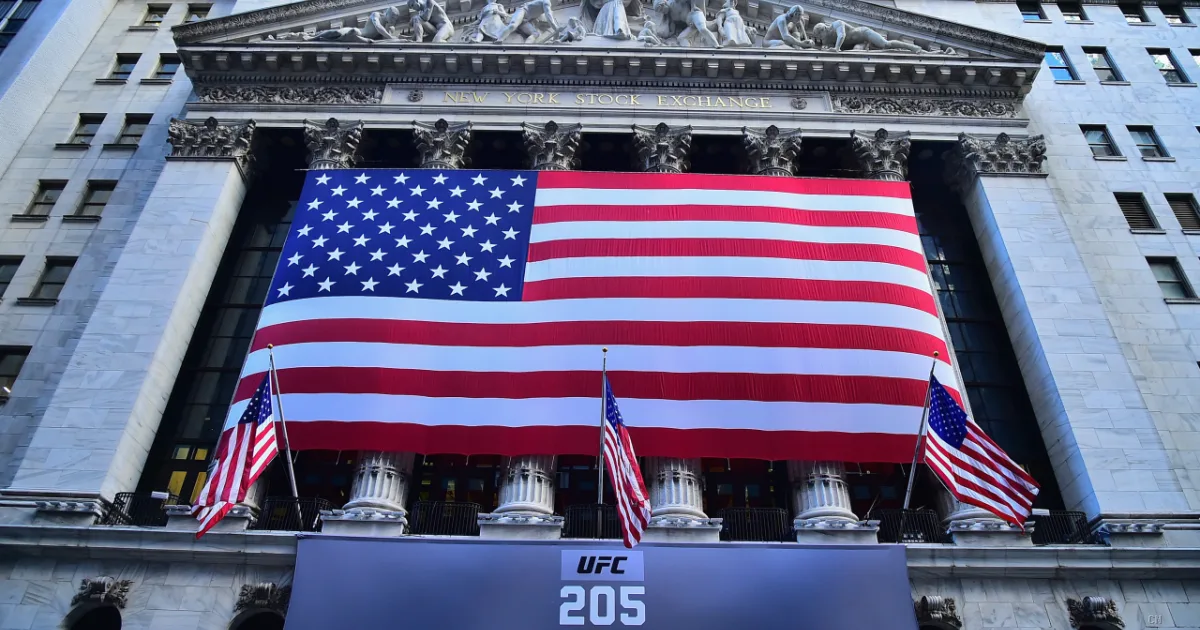 Wall Street esplode di bonus: 49 miliardi di dollari per i manager nel 2025