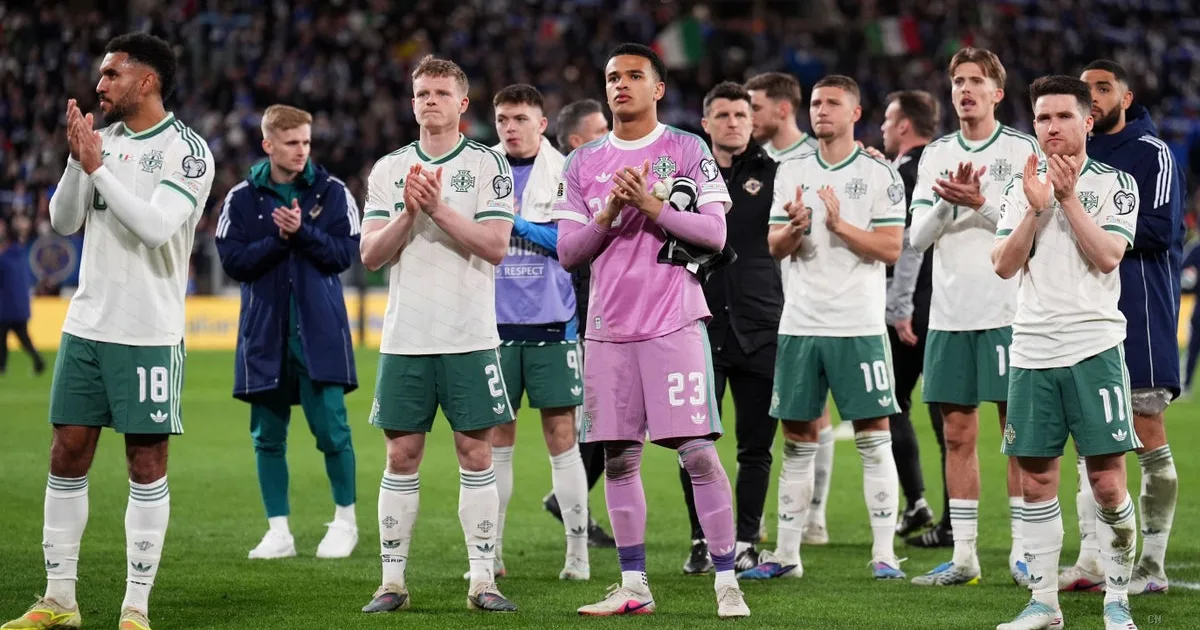 L'Italia elimina l'Irlanda del Nord e va verso il Mondiale: doppietta di Tonali e Kean