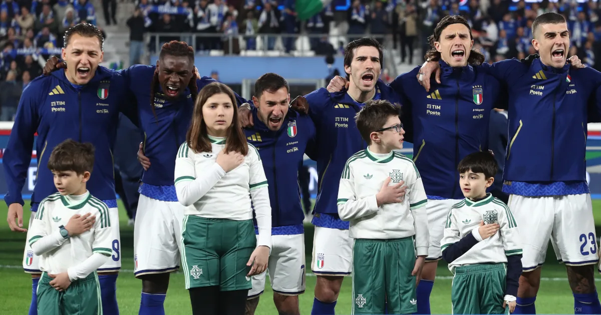Polemiche social dopo i festeggiamenti azzurri: l'Italia rischia di apparire presuntuosa prima della finale con la Bosnia