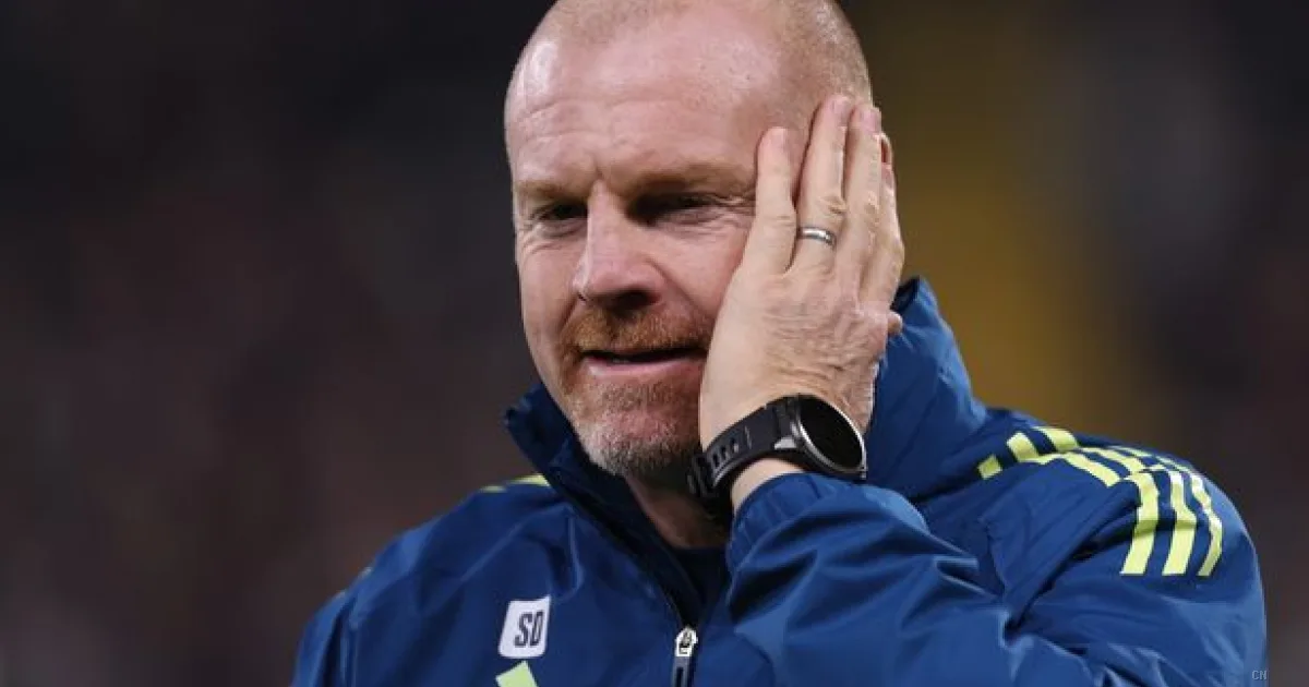 Tottenham valuta Dyche come possibile soluzione: Tudor verso l'annuncio ufficiale