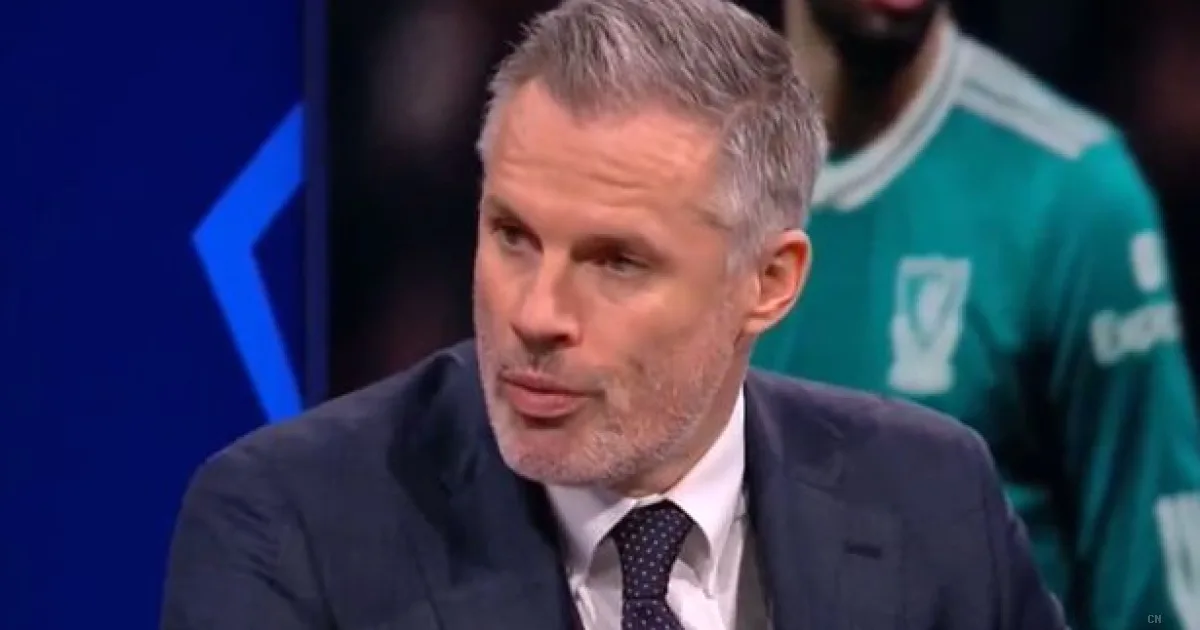 Carragher avverte Slot: rischia l'esonero se non cambia rotta