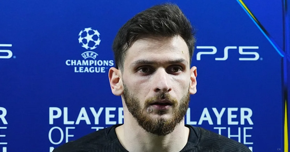 Kvaratskhelia esalta la vittoria: "Tre gol di vantaggio cruciale, è bellissimo giocare con loro"