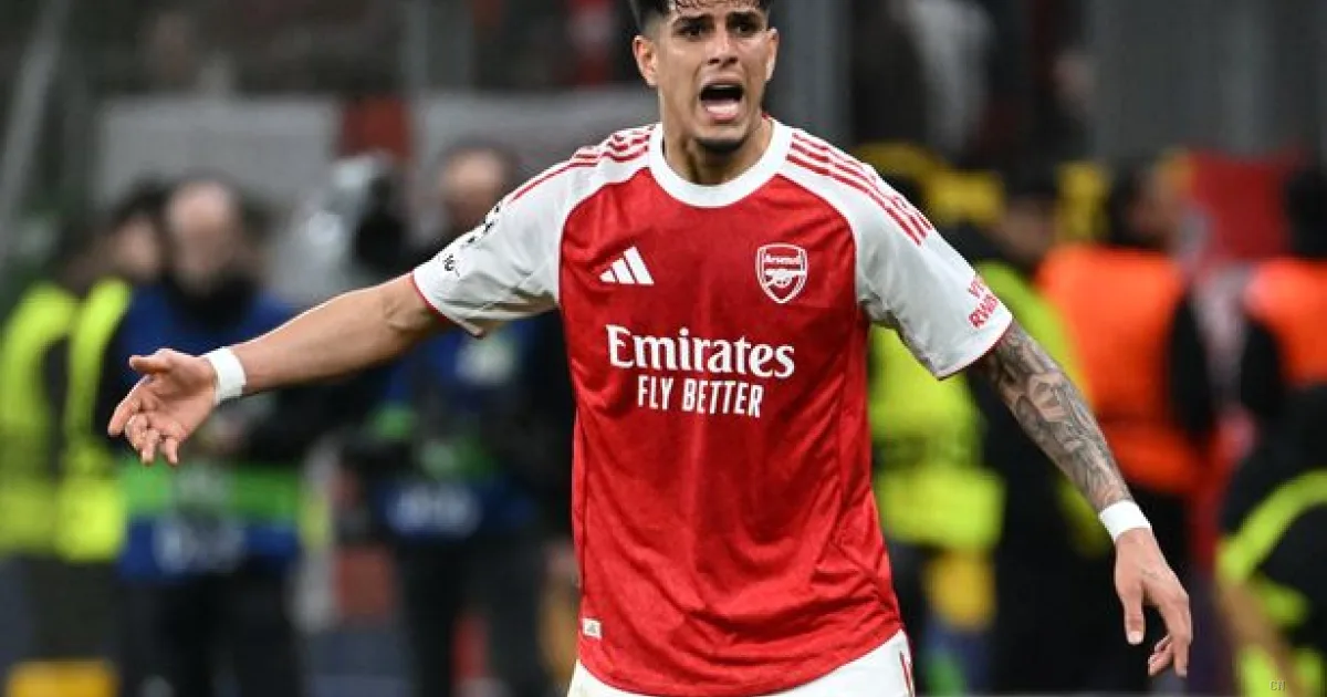 Hincapié difende l'Arsenal: 'I corner non sono illegali'. La risposta alla critica di Slot