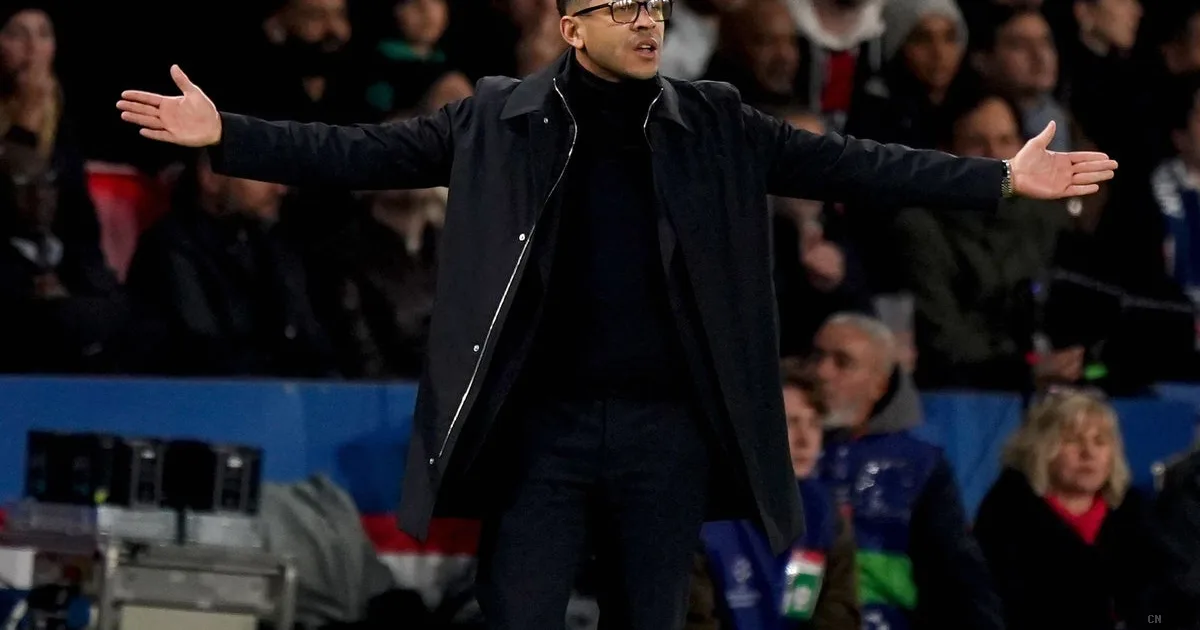 Chelsea travolto dal PSG: Rosenior ammette il crollo, azzurri a rischio eliminazione