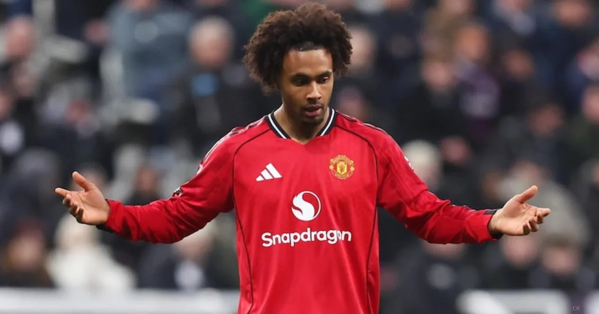 Zirkzee verso l'addio al Manchester United: la stampa inglese spinge per la cessione