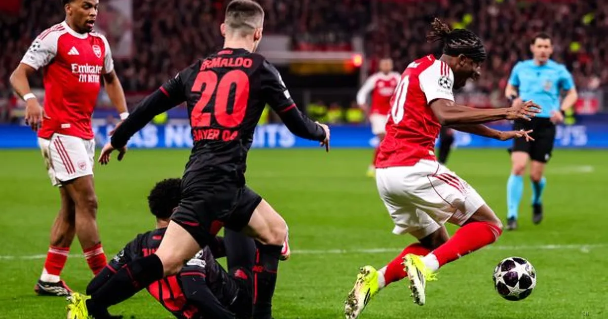 Madueke e la vergogna del calcio moderno: la simulazione che scredita il VAR