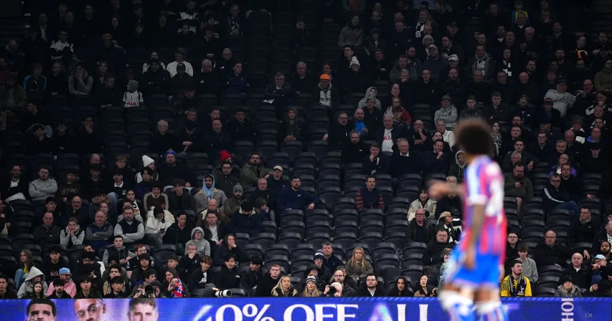 Tottenham rinvia la scadenza degli abbonamenti: la retrocessione incombe sugli Spurs