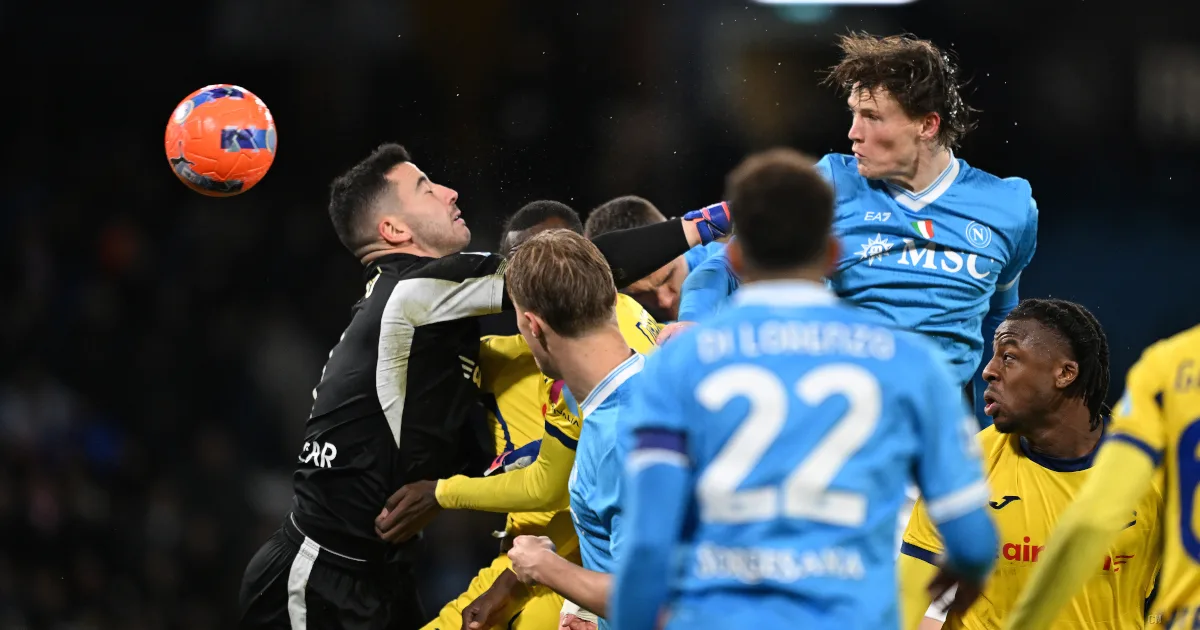 Napoli, McTominay torna in gruppo ma Vergara preoccupa: fastidio serio