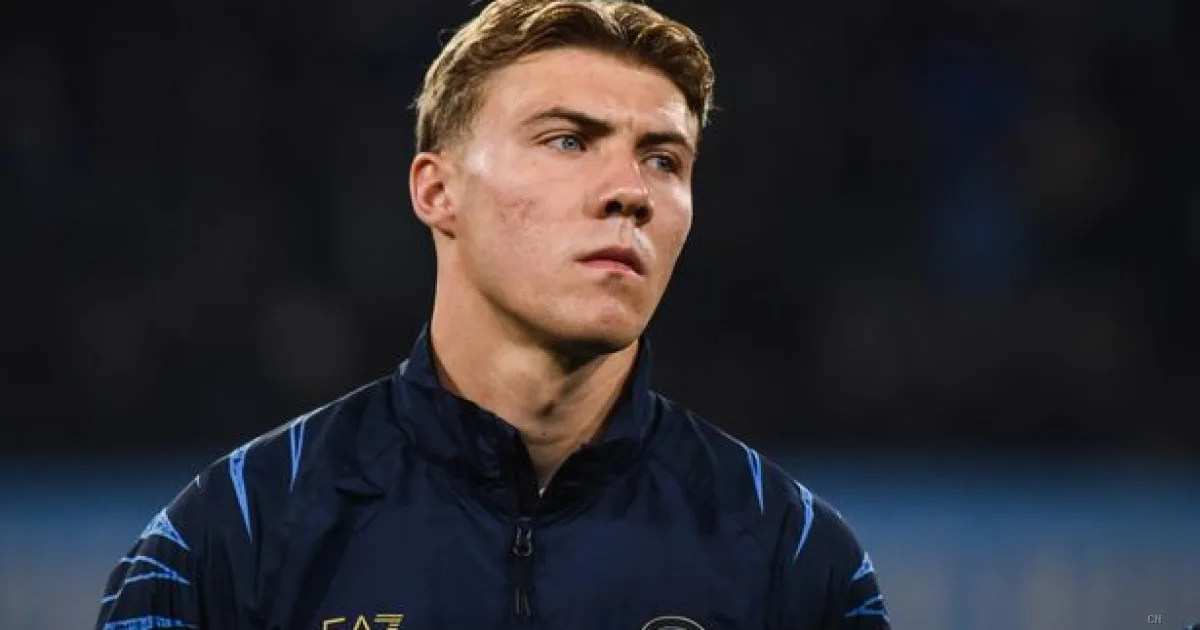Hojlund al Napoli, è ufficiale: addio definitivo al Manchester United