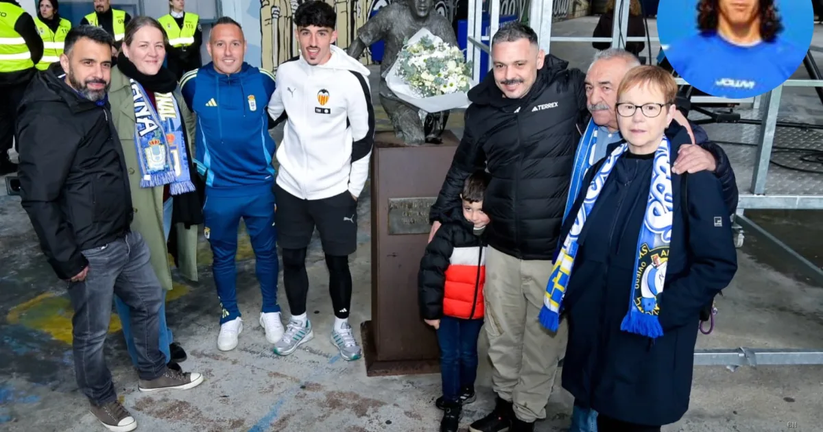 Diego López e Santi Cazorla omaggiano Armando Barbón: la storia che unisce Valencia e Oviedo