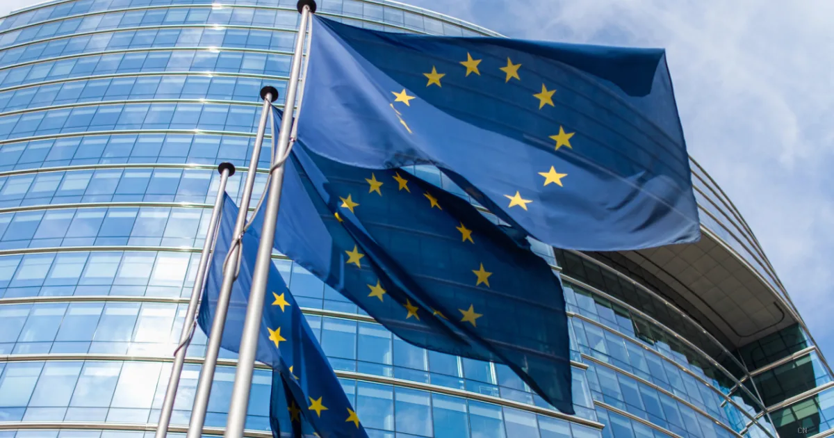 Calcio sotto la lente antiriciclaggio: arriva il nuovo controllo europeo su trasferimenti e commissioni