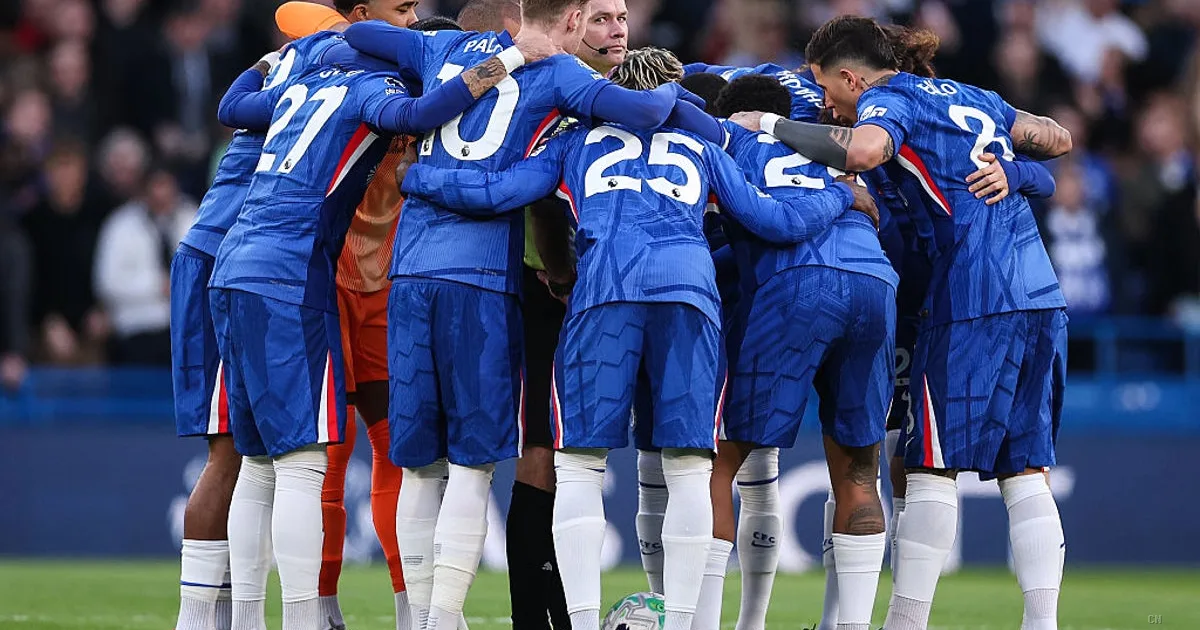 Newcastle batte il Chelsea a Stamford Bridge: polemica per l'arbitro nella ressa pre-partita
