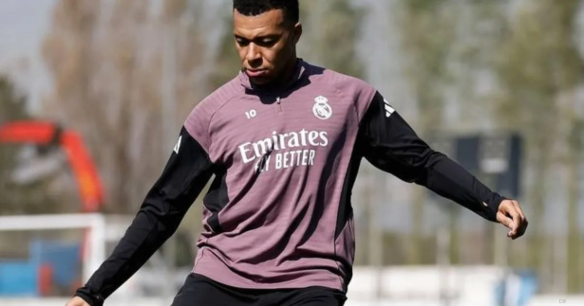 Mbappe, braccio di ferro tra Real Madrid e la Francia: rischio forfait per le amichevoli