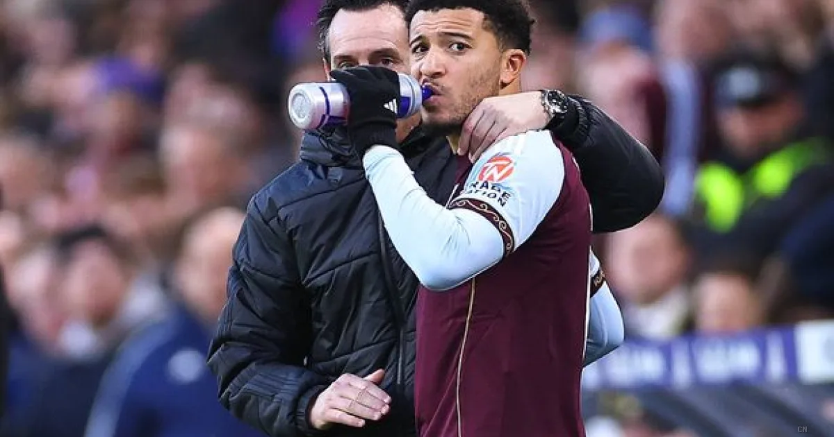 Sancho non potrà giocare contro il Manchester United con l'Aston Villa