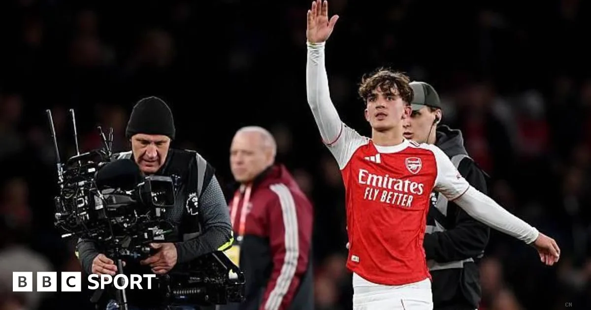 Dowman, il fenomeno 16enne dell'Arsenal: come proteggere un talento così prezioso?