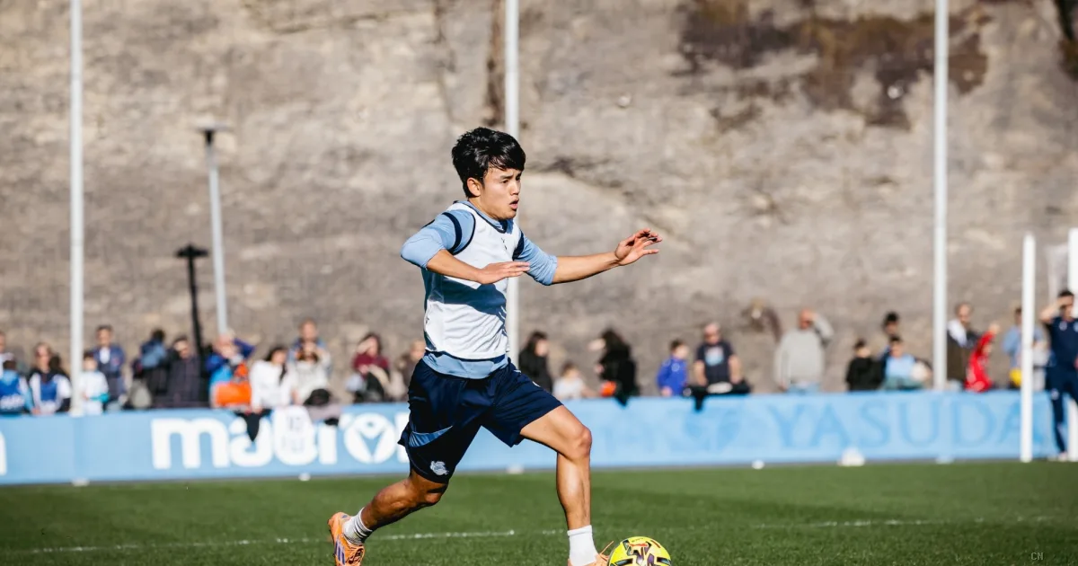 Kubo accelera il recupero: "Spero di tornare col Levante", il talento giapponese della Real Sociedad verso il rientro