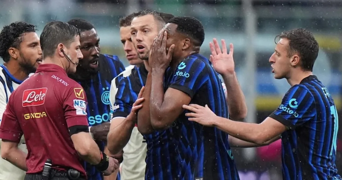 Inter contro gli arbitri: tre errori certificati e il sospetto di un'altra penalità dimenticata
