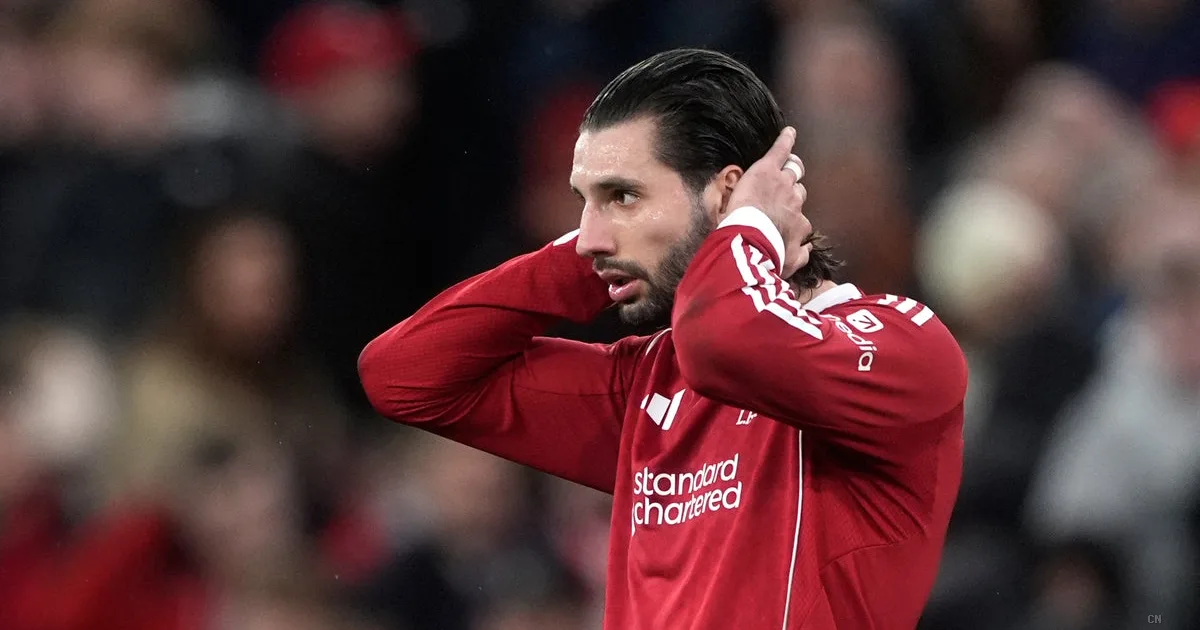 Szoboszlai difende l'Anfield: «Restate con noi nei momenti difficili»