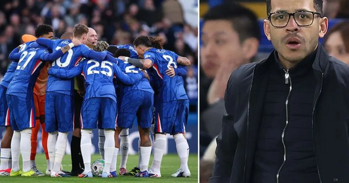 Chelsea nel caos: la strana coreografia pre-gara divide, Rosenior difende l'indifendibile