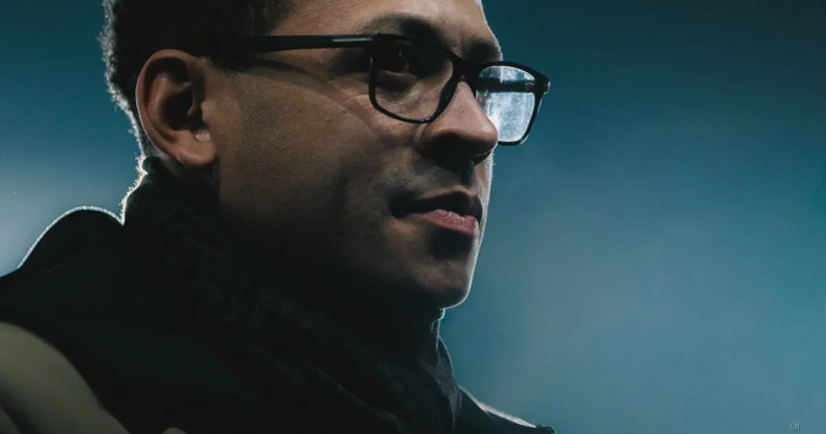 Chelsea a Parigi per l'impresa: Rosenior sfida il PSG dopo il 5-2 dell'andata