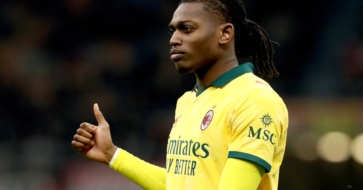 Milan aperto alle offerte per Leao: la pazienza è finita