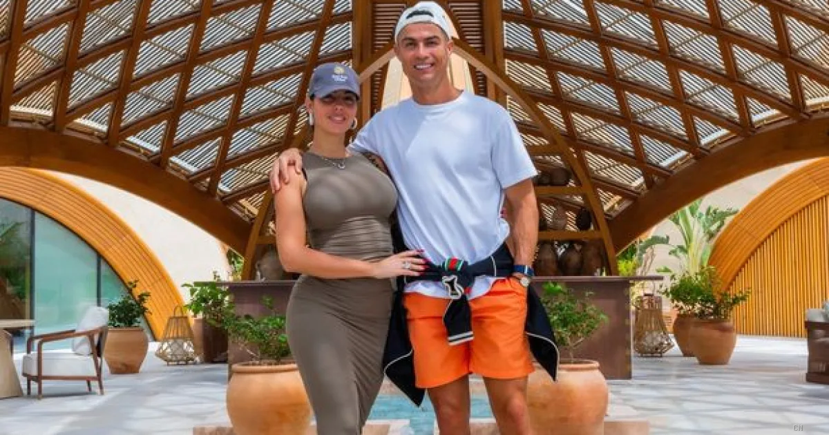 Ronaldo e famiglia non rientreranno in Arabia: tra conflitto e infortunio, Madrid diventa rifugio