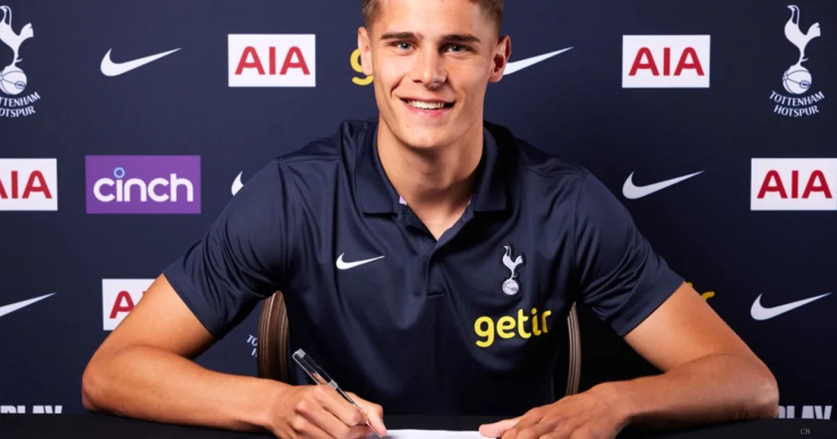Van de Ven contro le critiche: «Al Tottenham importa eccome, vogliamo invertire la rotta»