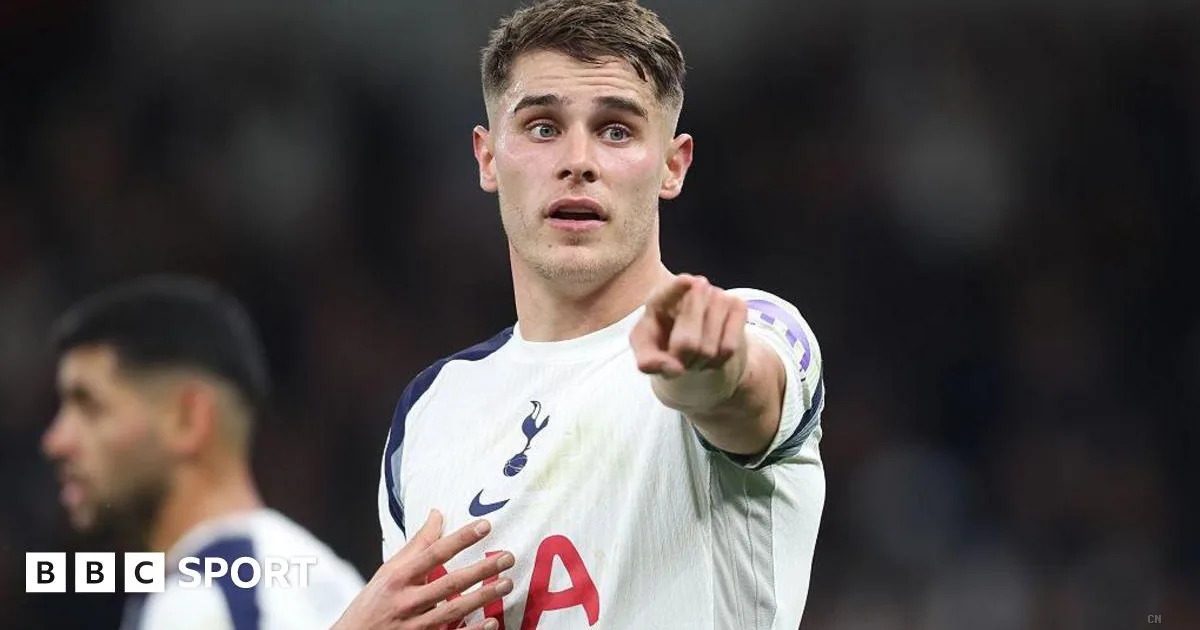 Van de Ven tuona contro le critiche: "I giocatori del Tottenham ne hanno cura, non è vero il contrario"