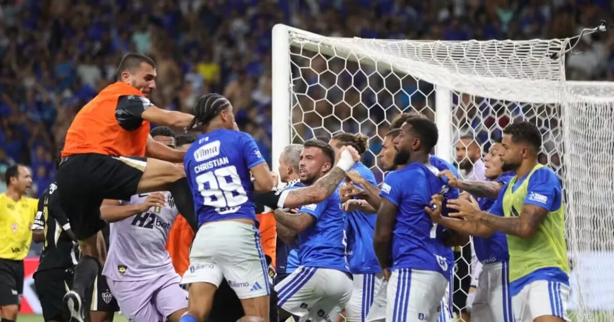Brasile, caos totale: 23 espulsioni nella finale del Minas Gerais