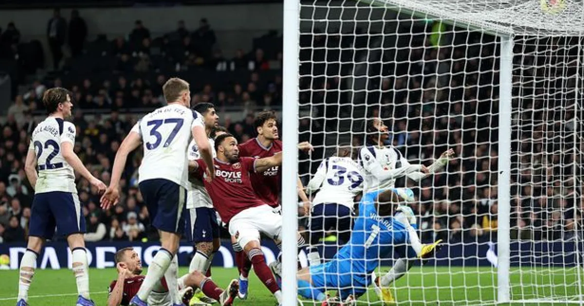 Premier League a 18 squadre: David Dein non molla, vuole quattro retrocessioni