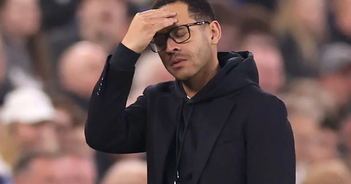 Chelsea in crisi: il progetto miliardi fallisce, Rosenior travolto da quattro sconfitte consecutive