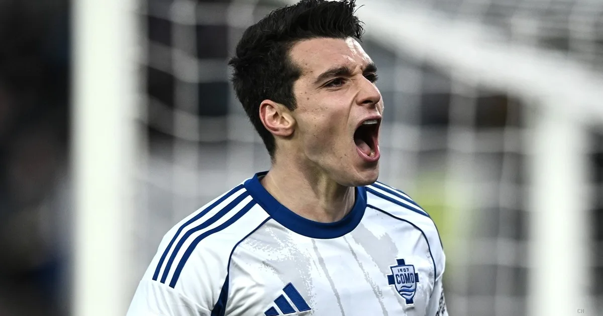 Douvikas entra nella leggenda del Como: 11 gol in Serie A, eguagliato un primato che resisteva da 74 anni