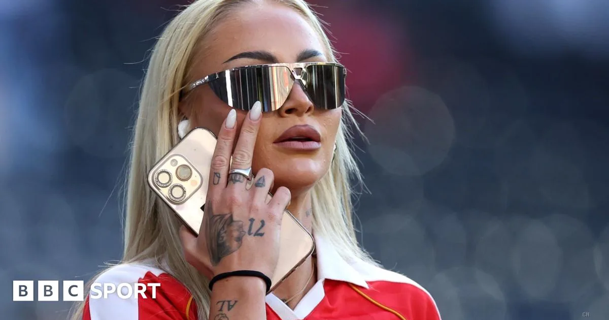 Lehmann difende il suo professionismo: «Non faccio solo TikTok, do tutto per il calcio»