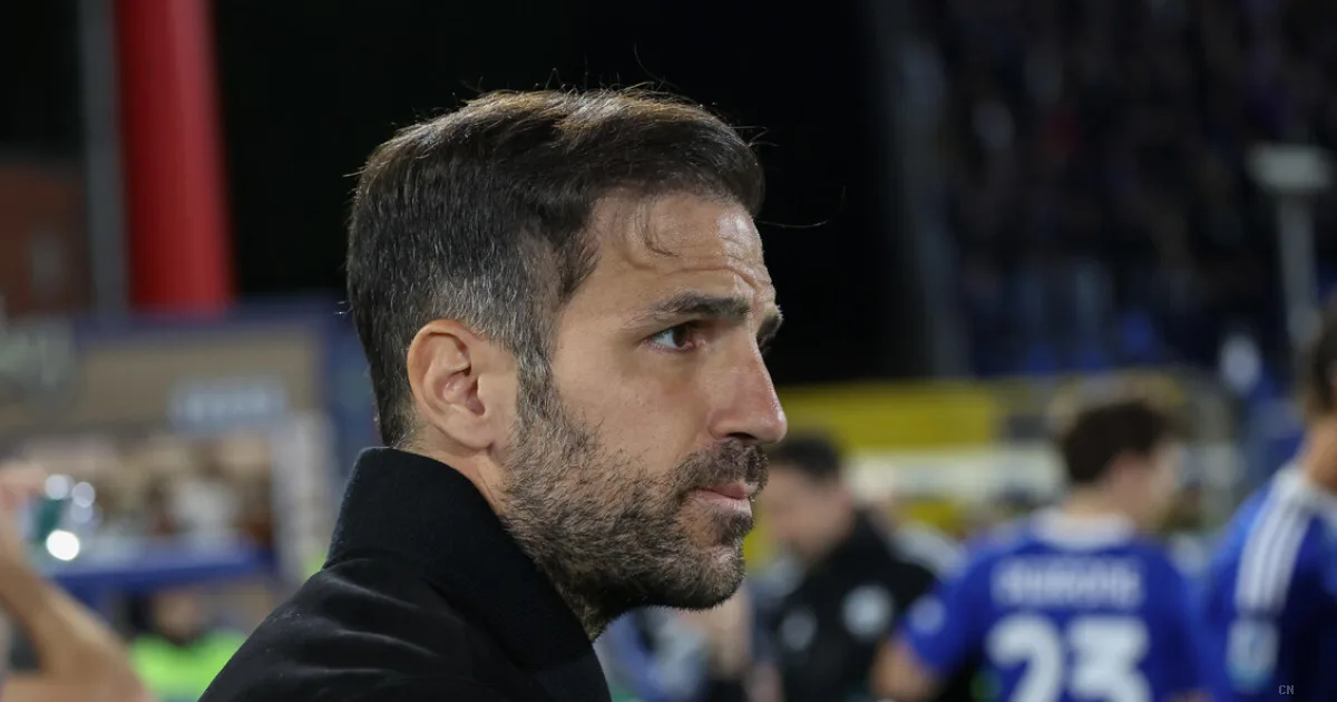 Fabregas blindato al Como: 'Resto qui a lungo', premio Bearzot e beneficenza