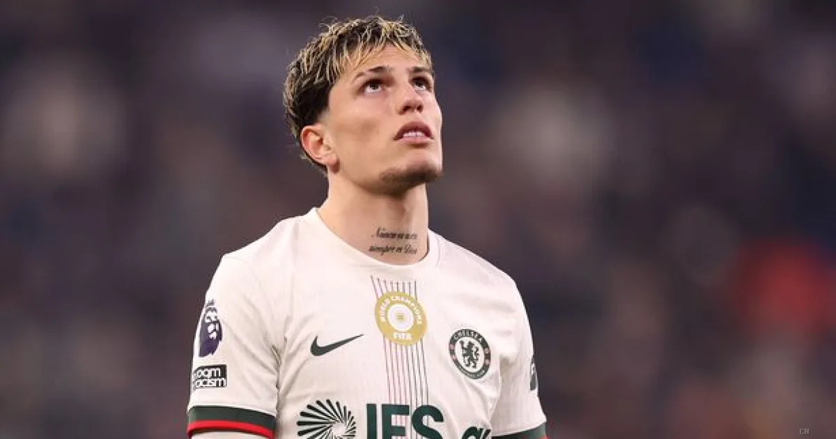 Garnacho, futuro incerto al Chelsea: Blues puntano su un nuovo esterno sinistro