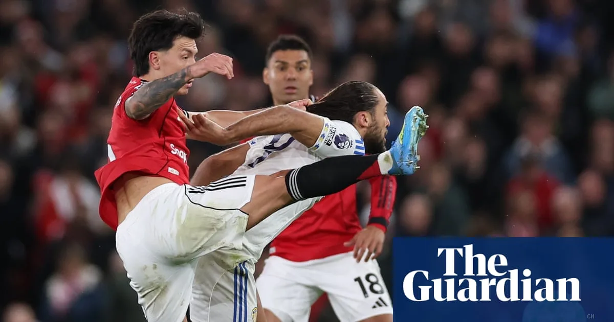 Manchester United infuriati per l'espulsione di Martínez