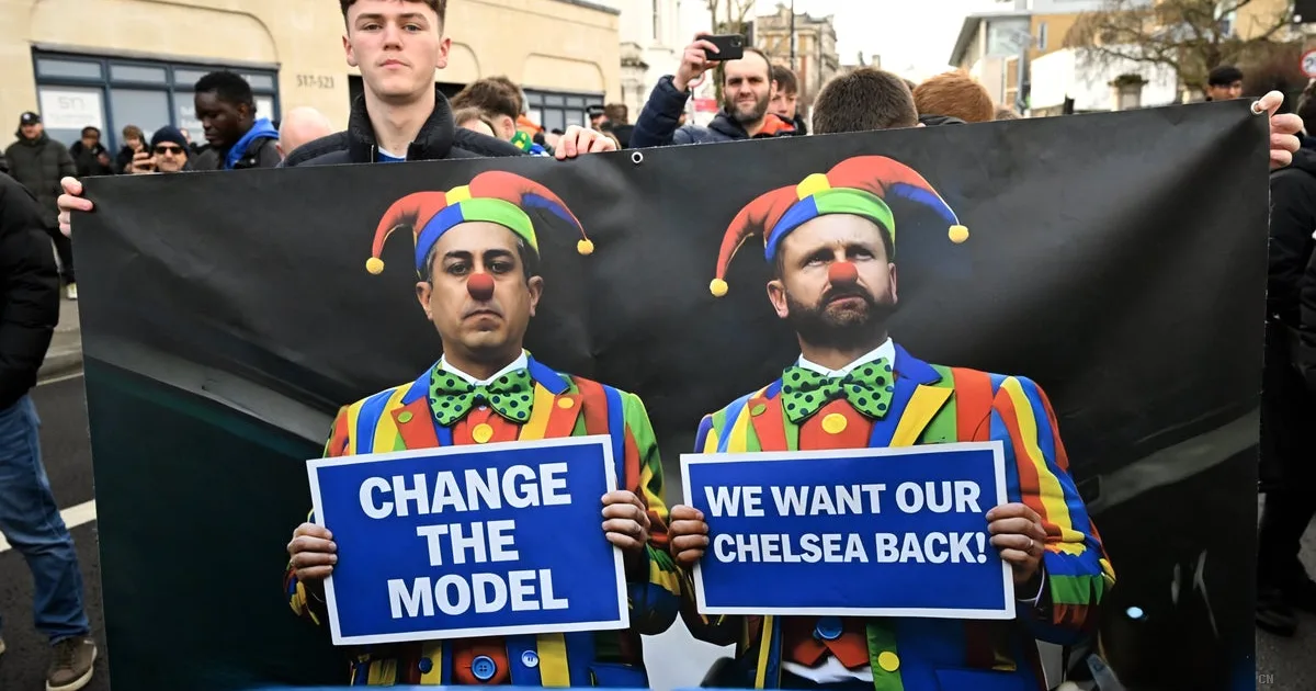 Tifosi Chelsea contro i proprietari