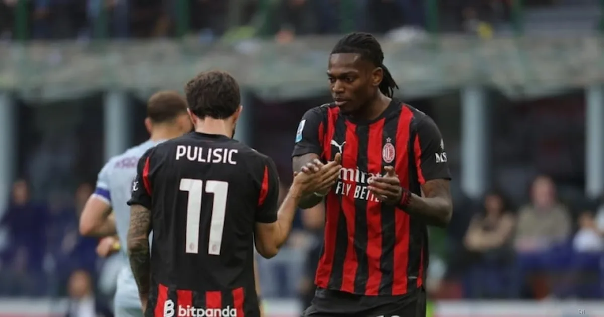 Allegri si affida al tandem Leao-Pulisic: il Milan torna alla difesa a tre per la sfida decisiva contro il Verona