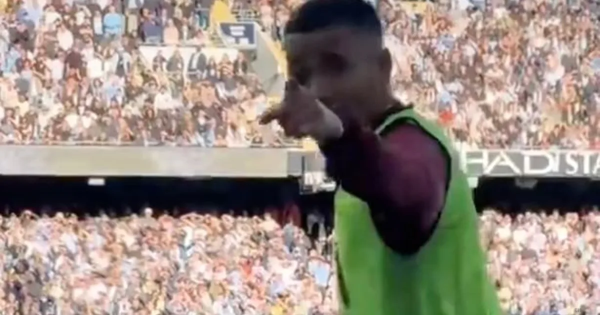 Gabriel Jesus contro i tifosi del City: "Io un Giuda? Qui ho vinto 11 trofei", scintille all'Etihad Stadium