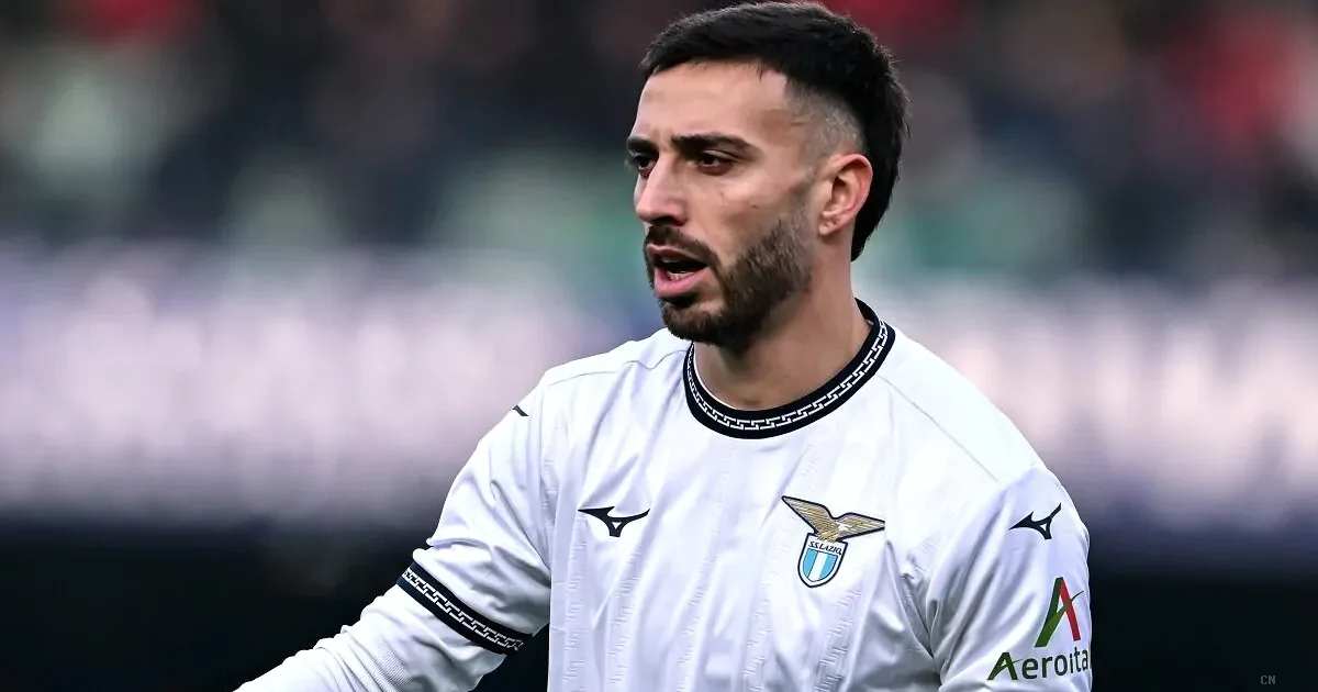 Il Napoli punta Mario Gila: l'agente del difensore della Lazio rompe il silenzio sul futuro e sul rinnovo